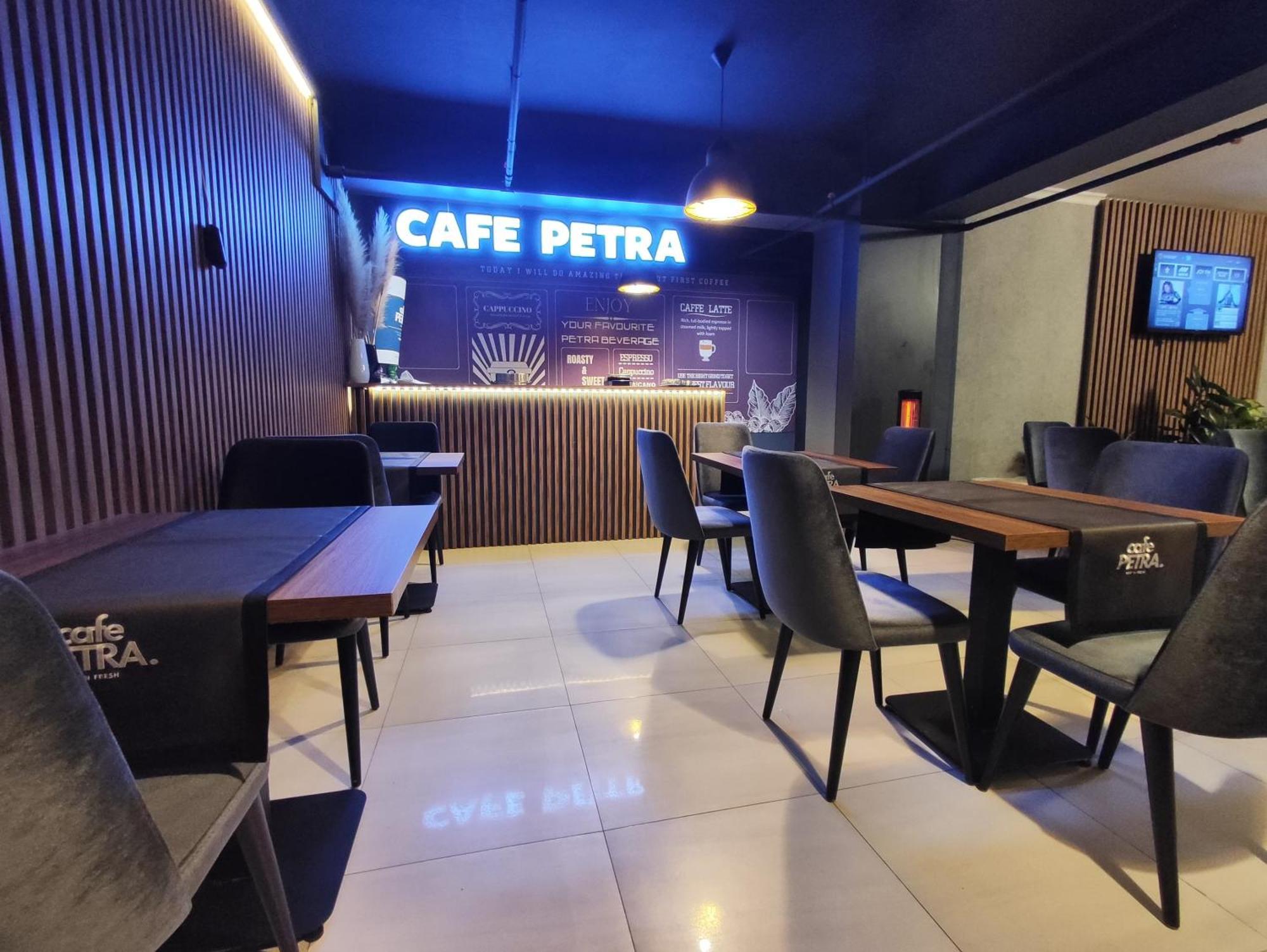 Petra Hotel Tuzla Istanbul Exterior photo